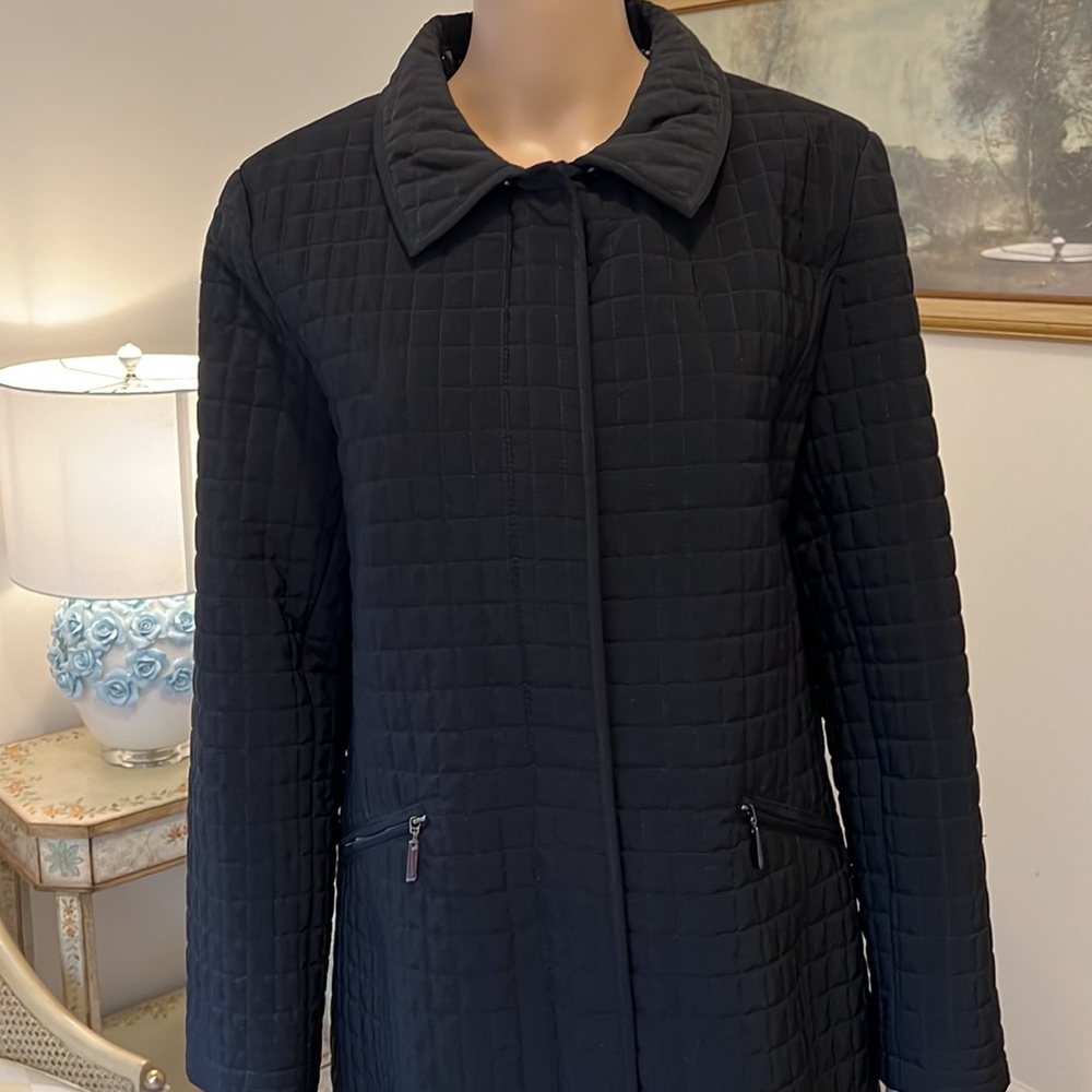 Women’s Portrait petite large black coat